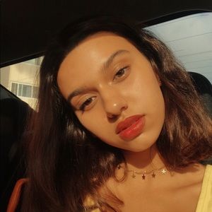 Meet your Posher, Eliana